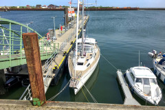 Yachtueberfuehrung-Segelyacht